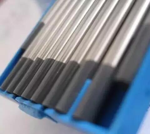 Electrode de tungstène de cérium