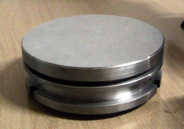 Refractory metals in Stock